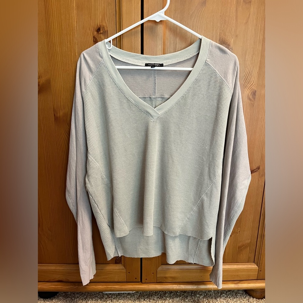 Paper Moon sage long sleeve v neck top size S